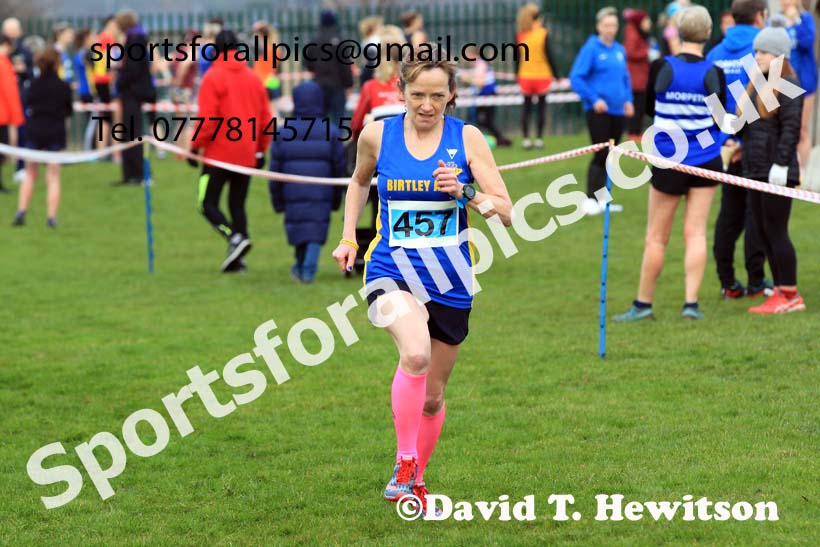 Senior Women and Masters Womens 2022 Birtley Cross Country Relays. Photo: David T. Hewitson/Sports for All Pics